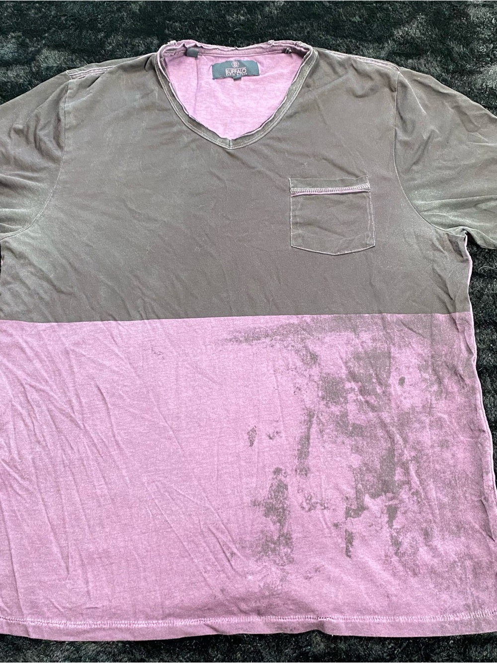 Buffalo David Bitton Two-Tone V-Neck Pocket Tee Y2K